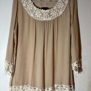 Cal Style XL Beige Tunic White Trim Country Club Preppy